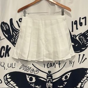 white medium tennis skirt never worn